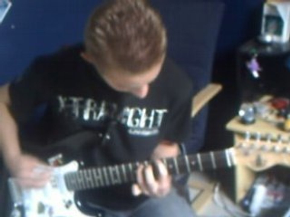 josh a la gratte