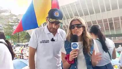 HERNAN CADAVID entrevista LAURA MEJÍA - marcha 21 abril
