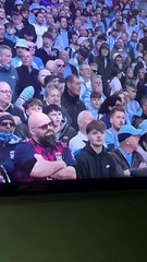 Absolument dégoûtant de la part de ce fan de Coventry City, pas de place pour cela dans le match d'aujourd'hui.  #facup #pusb