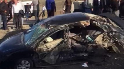 Erzurum'da kamyonet ile otomobil çarpıştı