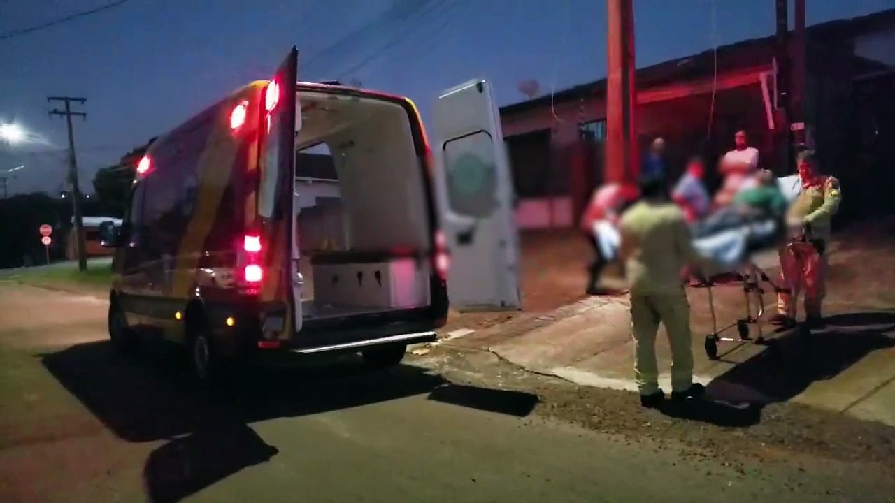 Homem fica ferido ao cair da cama no bairro Santa Cruz
