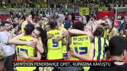 Şampiyon Fenerbahçe Opet, kupasına kavuştu