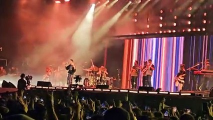 Wos se presentó en Racing y el recital duró casi tres horas