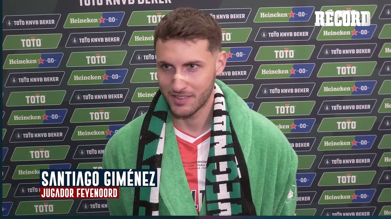 SANTIAGO GIMÉNEZ TRAS GANAR LA KNVB BEKER: "FUE UNA COPA BASTANTE COMPLICADA"