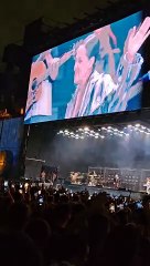 La figura de la música que sorprendió en el recital de Wos