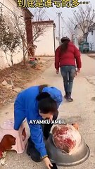 Baju merah yang lagi viral