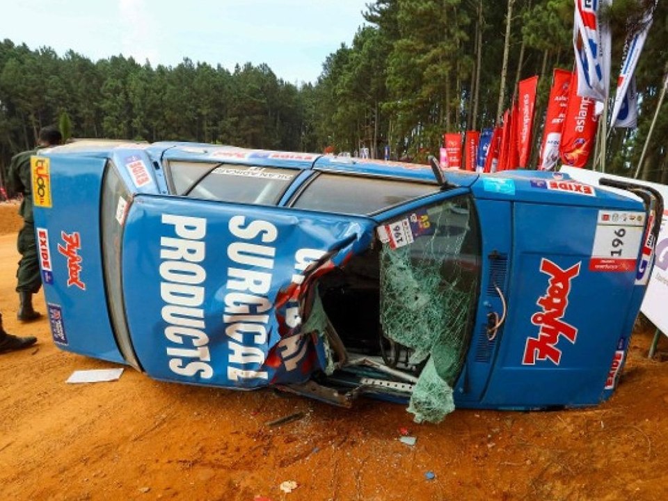 Tragödie in Sri Lanka: Rennautos rasen in Zuschauermenge