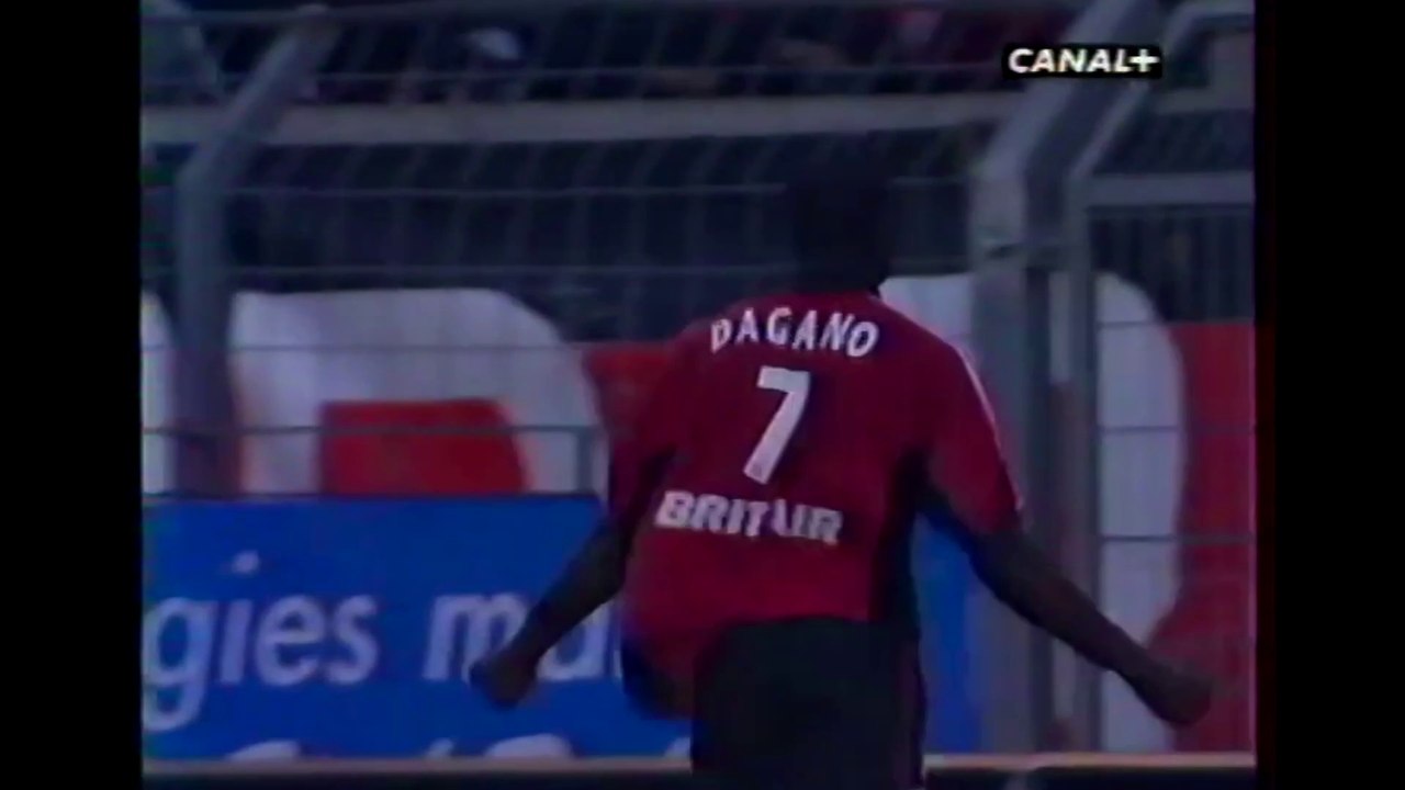 2003-04 - J5 -DAGANO - EAG-LYON 2-0