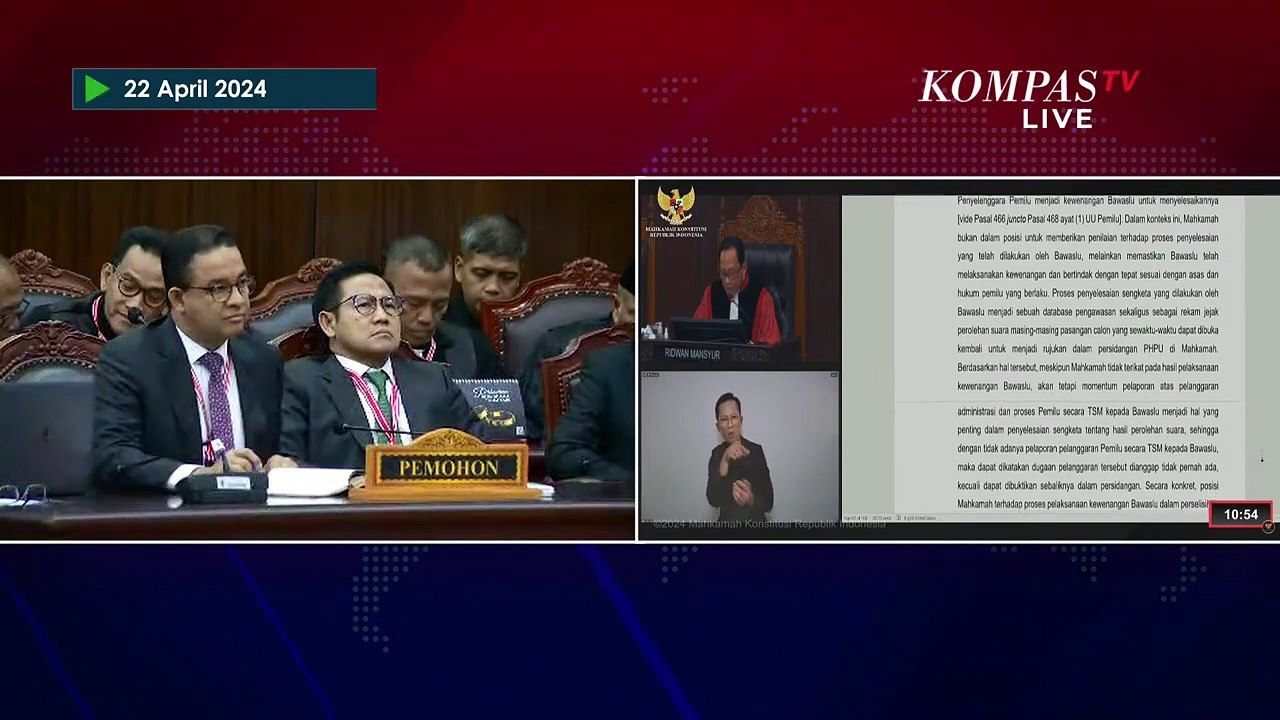 Momen Cak Imin Bercermin Ketika Hakim Bacakan Sidang Putusan Sengketa Pilpres 2024