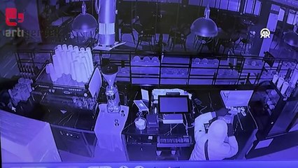 Kafeden hırsızlık güvenlik kamerasında