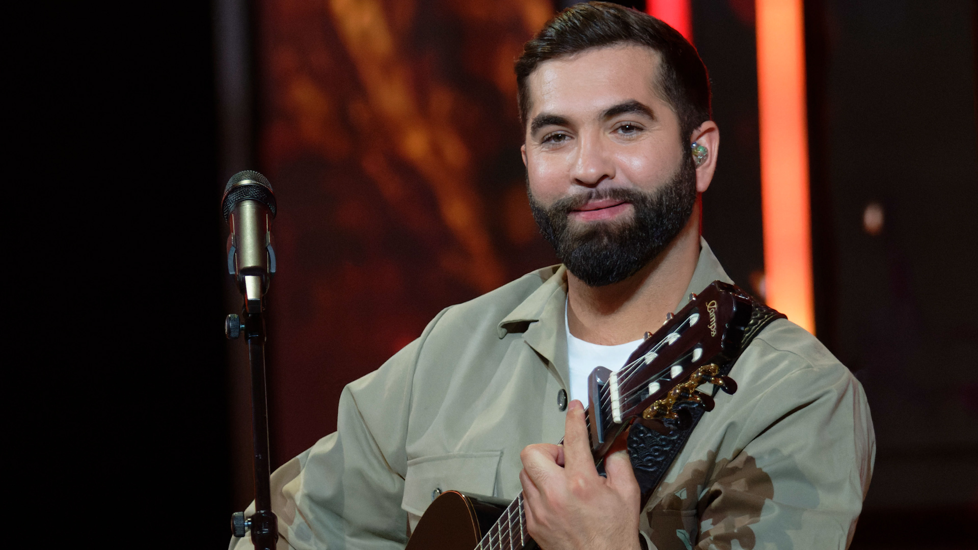 Kendji Girac blessé par balle : voici 5 infos sur le chanteur