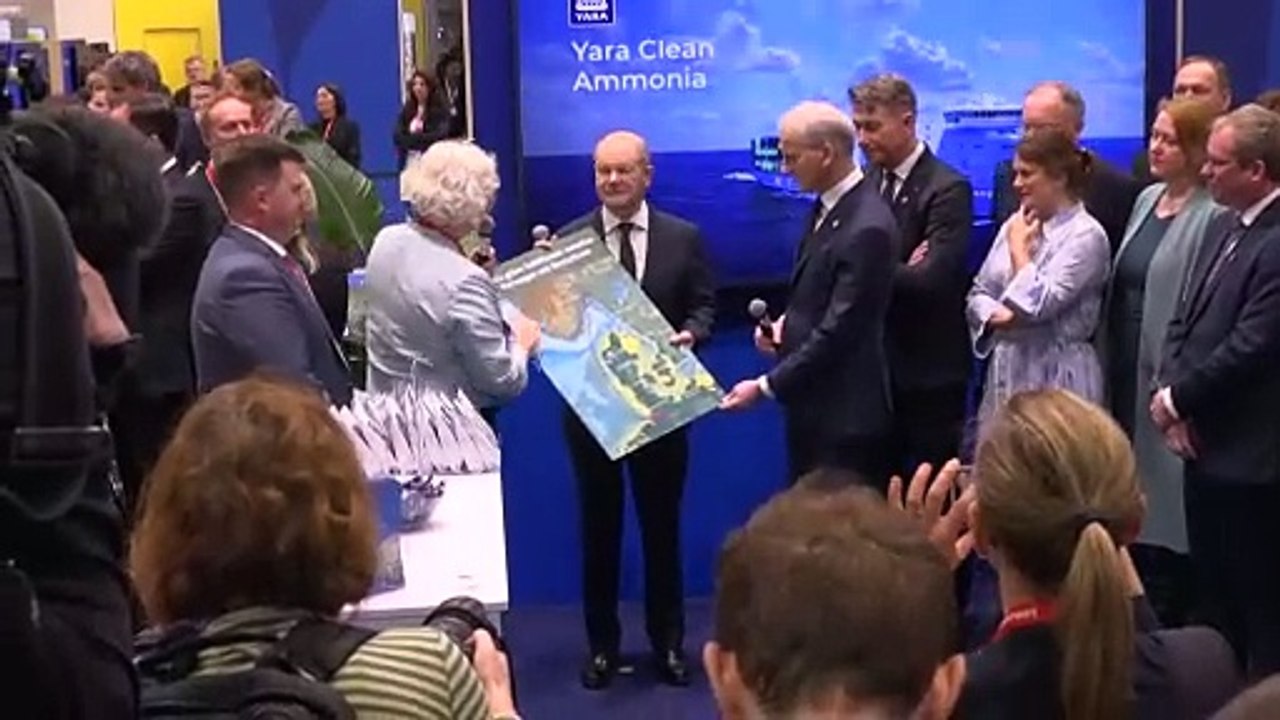 Bundeskanzler Scholz bei Rundgang auf der Hannover Messe