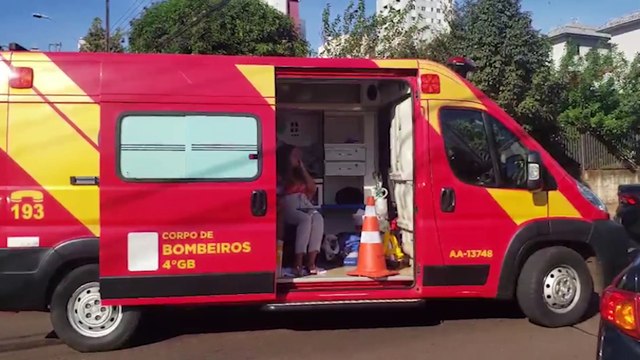 Colisão entre três veículos deixa mulher ferida no Centro de Cascavel