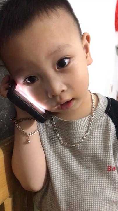 À lố