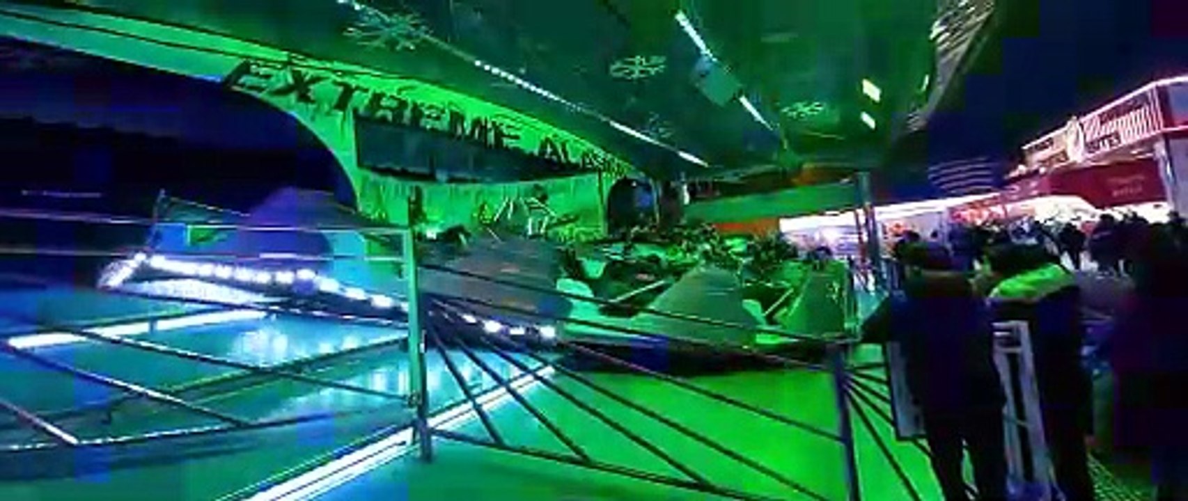 Nombreuses Attractions   Foire des Rameaux de Grenoble  #france #grenoble #foire #divertissement   (11)