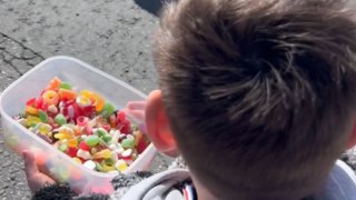 Sugar rush for success: Autistic boy fuels runners' spirits at the Brighton marathon