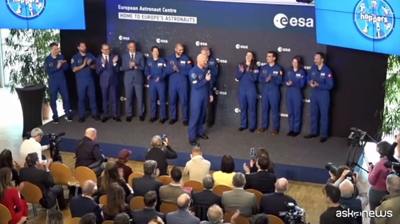Gli "Hoppers", i nuovi astronauti dell'Esa hanno conquistato le "ali spaziali"