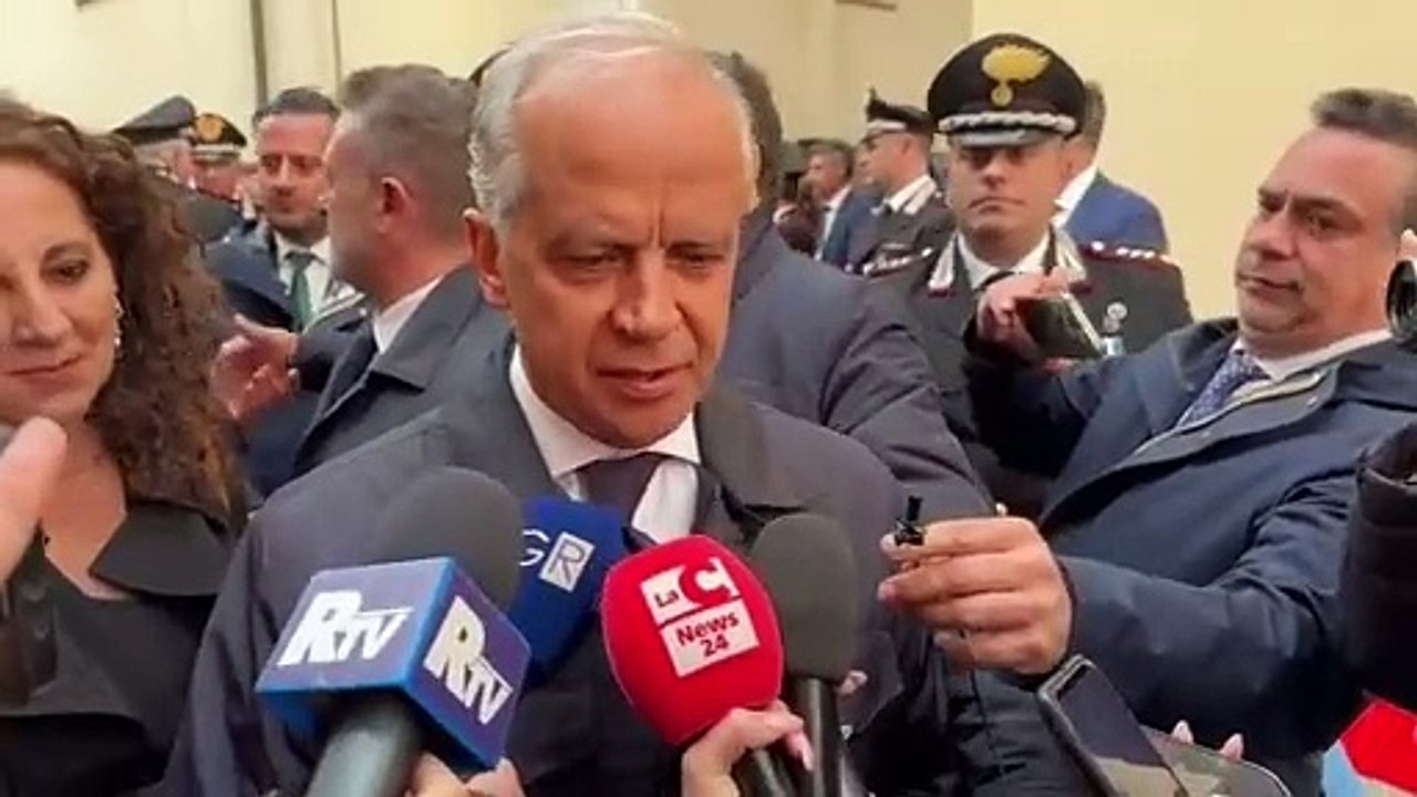 Santo Stefano d'Aspromonte, inaugurata la nuova caserma dei carabineri alla presenza del ministro Piantedosi