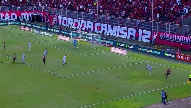 VÍDEO: CBF disponibiliza áudios do VAR em lances polêmicos do Ba-Vi pelo Brasileirão; assista