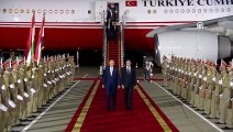 Erdoğan Erbil'de: Barzani tarafından 'resmi' törenle karşılandı