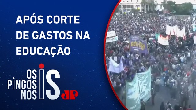 Estudantes e professores vão às ruas da Argentina protestar contra governo Milei