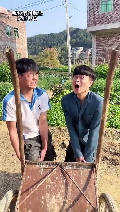 funny Chinese friends  #china #chin #chinastyle #chinatiktok #chinese #viral #funnyvideos #video #tiktok #ti #fun #vi