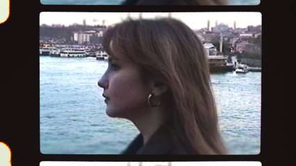 Simge Pınar - Unutama Beni (Lyric Video)