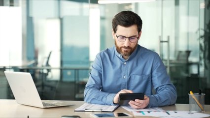 Millennials Want a 4-Day Workweek, Poll Indicates