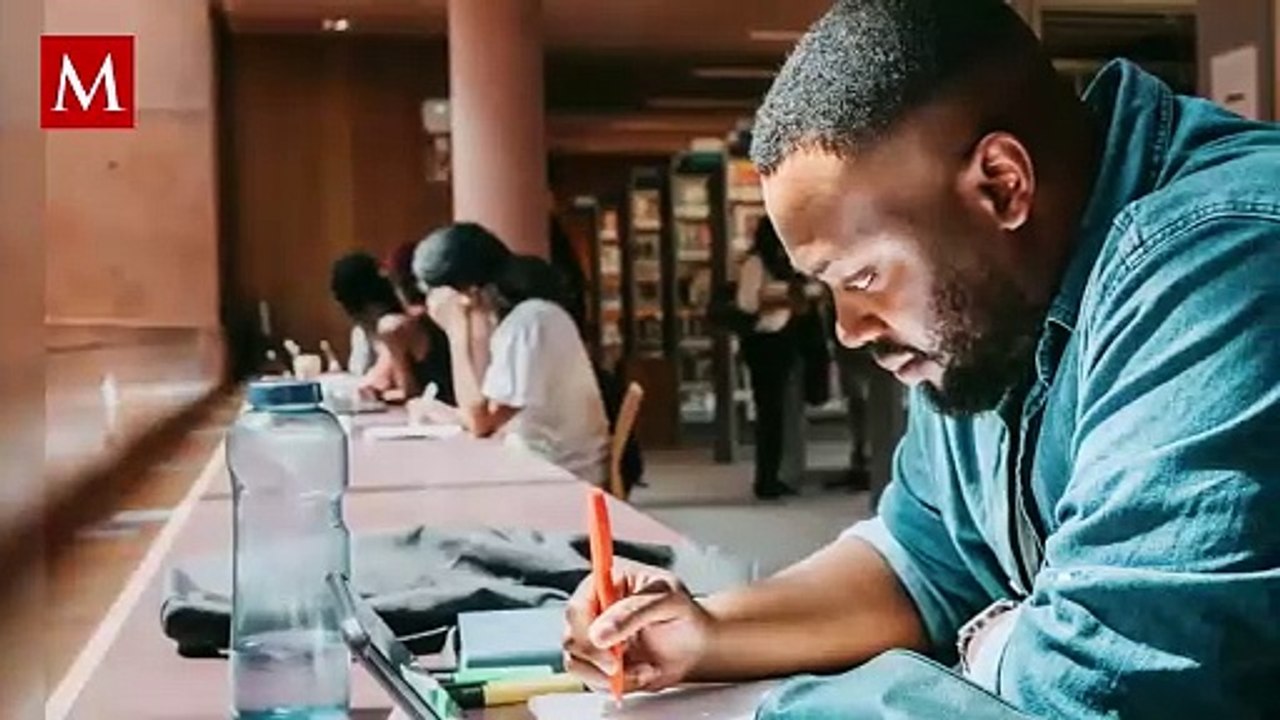 La SEP publicó un acuerdo en el que algunas licenciaturas no necesitarán tesis para la titulación