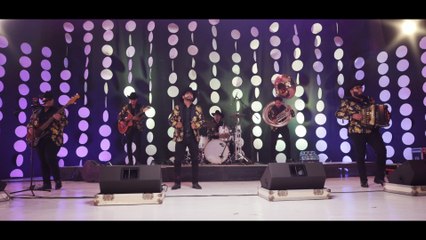 Los Terceros - Rampeando Fronteras (En Vivo)