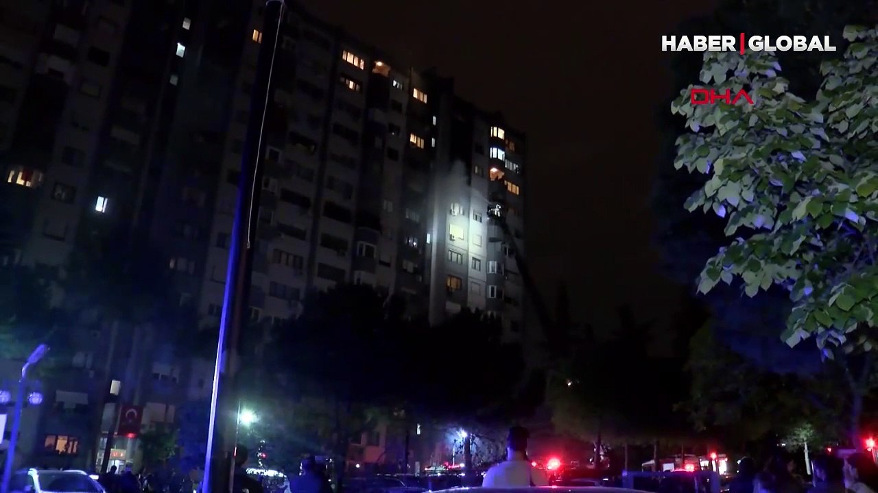 Bakırköy'de 15 katlı binada yangın paniği
