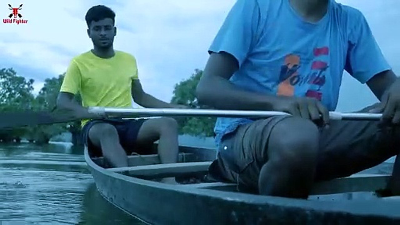 Dangerous Shark  Attack on Fishing Boat _ fun made great white shark attack video at sea part 7(720P_HD)