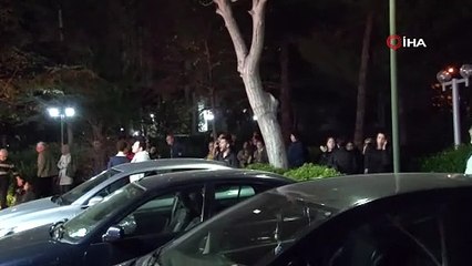 İstanbul'da korkutan yangın: Geceyi sokakta geçirdiler