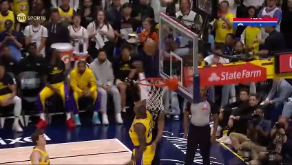 Nuggets overturn 20-point deficit with Murray buzzer-beater