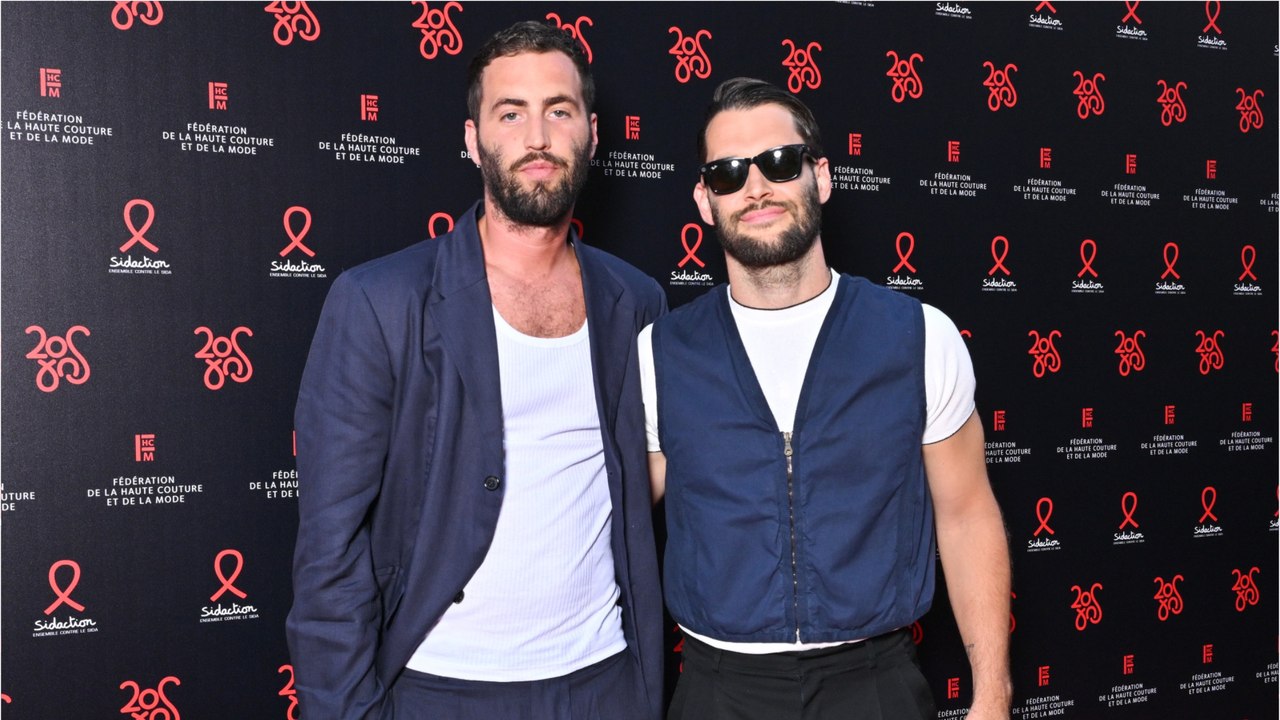GALA VIDEO - Simon Porte Jacquemus papa : qui est son mari Marco Maestri ?
