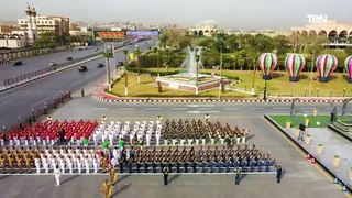 الرئيس السيسى يضع إكليل من الزهور على النصب التذكارى للجندى المجهول فى ذكرى تحرير سيناء