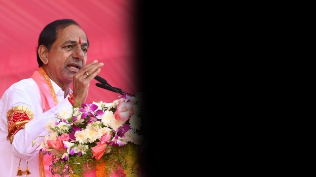 ప్రచారంలో వెనుకబడ్డ కారు.. కేసీఆర్ బస్సు యాత్రపైనే అభ్యర్థుల ఆశలు | Oneindia Telugu