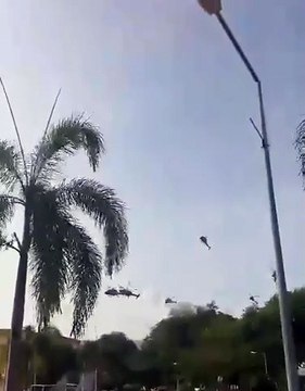 Helicópteros da Marinha colidem no ar e deixam dez pessoas mortas na Malásia