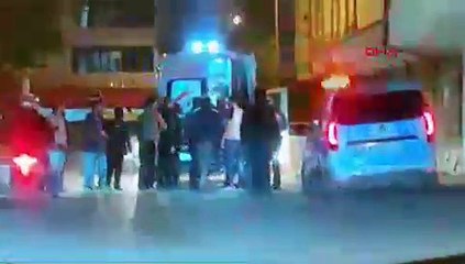 Bursa'da annesiyle tartışan babasını bıçakladı: Havaya ateş açarak kaçtı