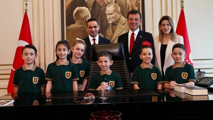 İmamoğlu koltuğunu devretti