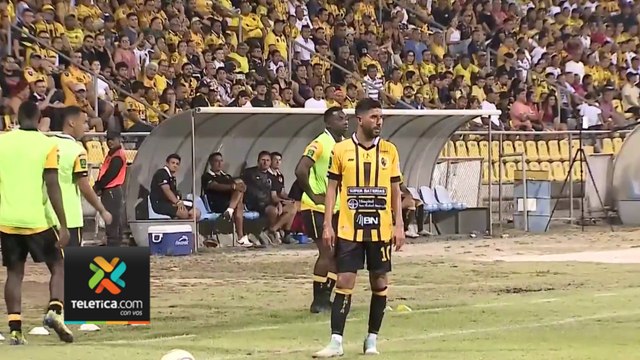 td7-colindres-y-angulo-dejan-de-lado-la-edad-para-liderar-gran-momento-de-liberia-230424