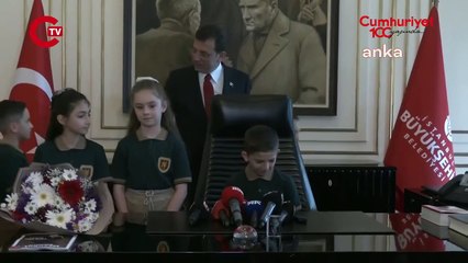 İmamoğlu koltuğunu çocuklara devretti; 'değişim' göndermesi yaptı