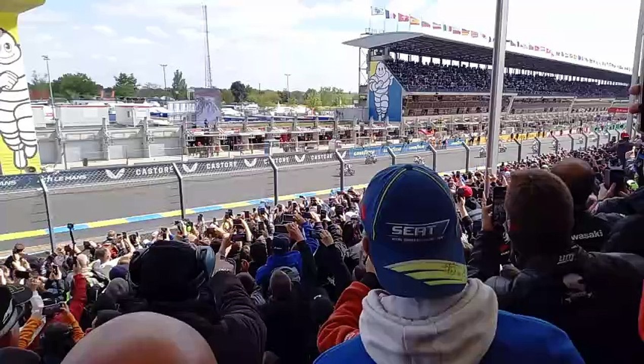 Départ des 24 heures Motos, Le Mans, 20/04/2024 15:00