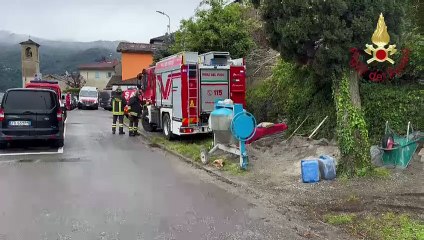 Laglio, escavatore si ribalta: operaio muore schiacciato