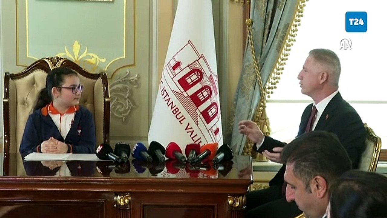 Vali Gül’ün olmaz dediği Taksim’deki 1 Mayıs kutlamalarına çocuk Vali Derin Mina olur verdi