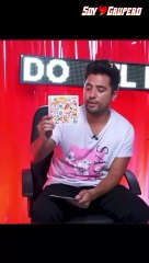 Aleks Syntek tira el disco de Karol G al inodoro