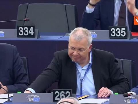 Il Parlamento Europeo approva la riforma del Patto di Stabilita con 359 voti a favore