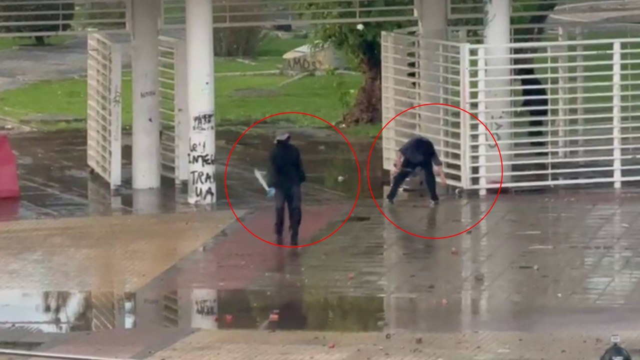 En video: bloqueos, caos vehicular y encapuchad...