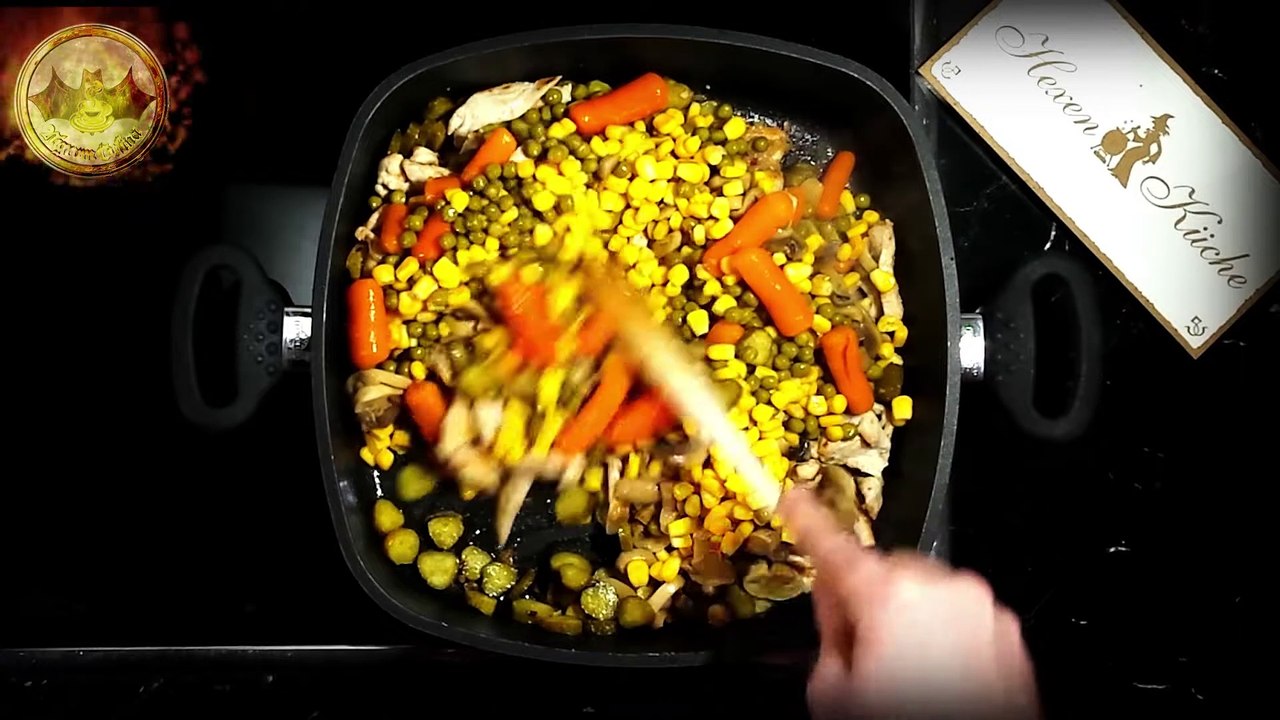 Heiße hexenpfanne (walpurgisnacht)