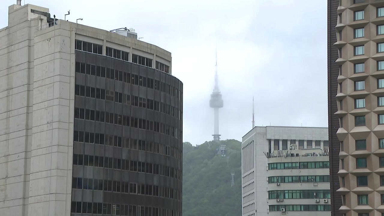 [날씨] 비 대부분 소강, 흐리고 강풍...곳곳 산발적 비 / YTN